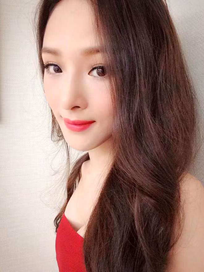 Phương Nga.
