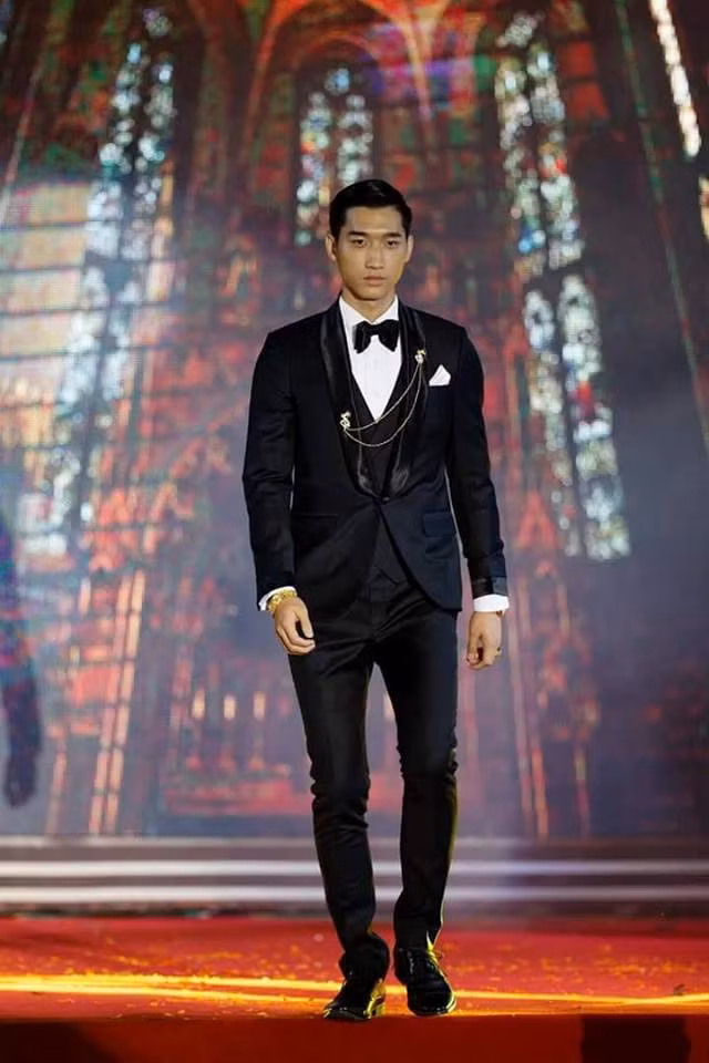 Thongpaseuth từng được nhận bằng khen tại Chương trình Tuyên dương Sinh viên Lào - Campuchia tiêu biểu 2017 do ĐH Tôn Đức Thắng tổ chức.