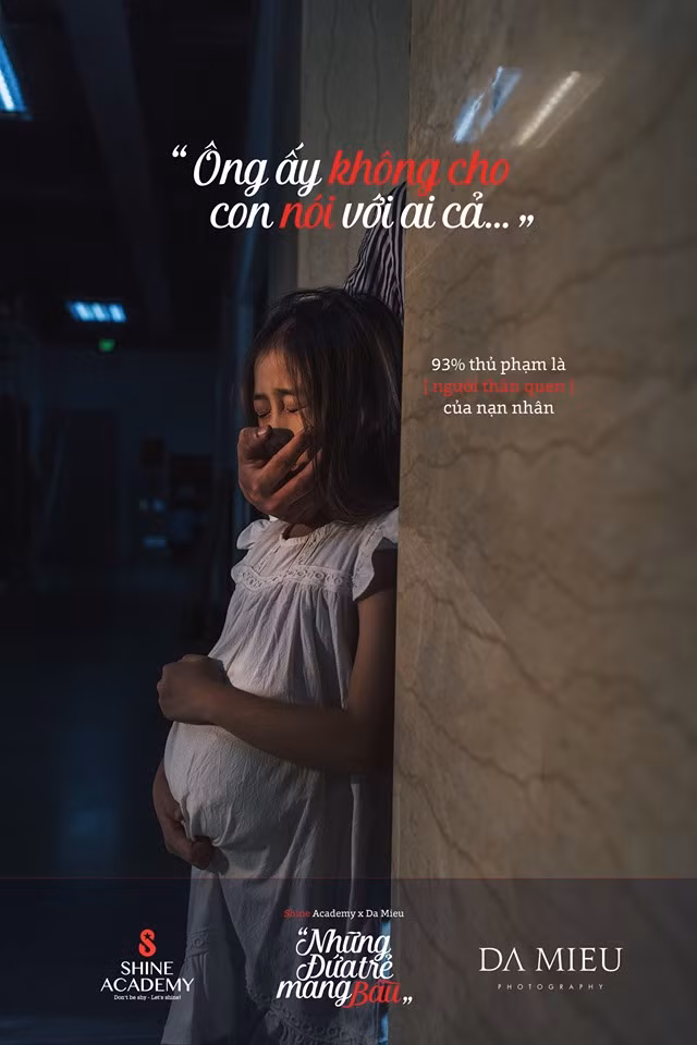 Những em bé được mời hóa thân vào nạn nhân ấu dâm đã biểu đạt thần thái vô cùng tốt, khiến người xem ám ảnh vô cùng với ánh mắt, nỗi buồn, sự trong sáng hồn nhiên bị vấy bẩn, và chiếc bụng bầu không phù hợp với độ tuổi của các em.
