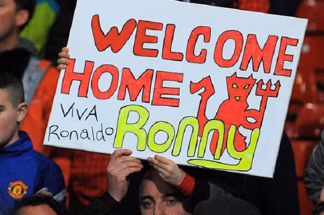 Tuy đã rời xa MU được 6 năm nhưng những hình ảnh của Cris Ronaldo trong tim của các CĐV MU không phai nhòa. Những lần trở về với Old Trafford, các CĐV MU vẫn đón tiếp CR7 như người hùng. Chính vì vậy, họ rất muốn anh quay trở về với mái nhà xưa.