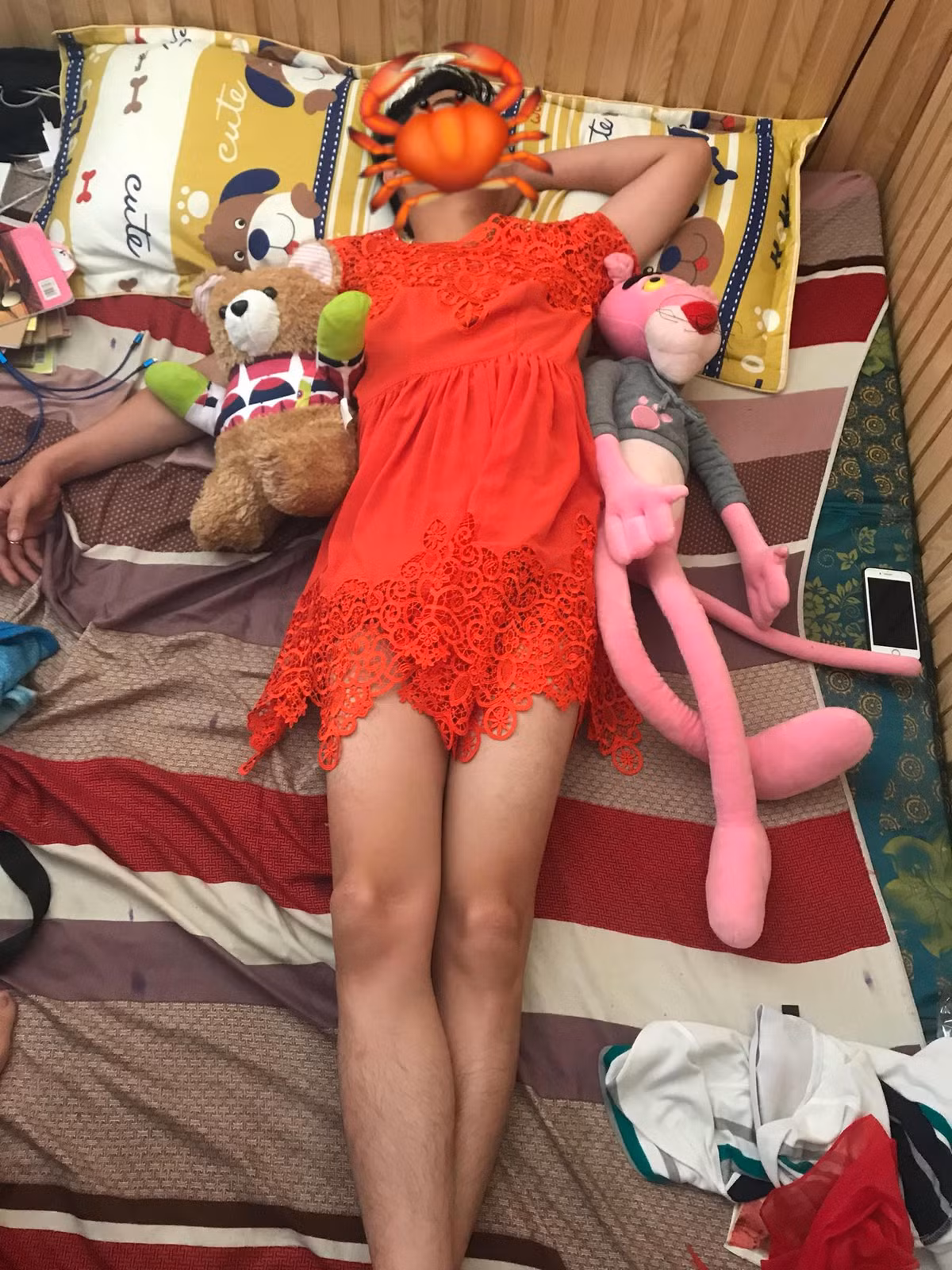 Dẫu có nhiều ý kiến khác nhau nhưng mọi người chủ yếu khuyên các anh nên làm chủ chính mình, uống lượng vừa phải để không lâm vào tình cảnh như trên.