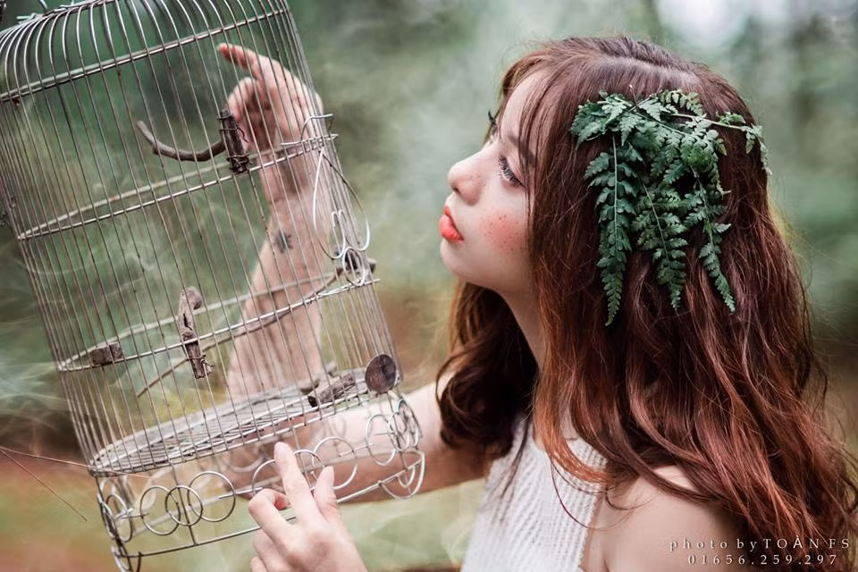 9X không cảm thấy phiền vì chuyện này, mà chỉ muốn xin lỗi vì chưa đáp lại được tình cảm từ mọi người.