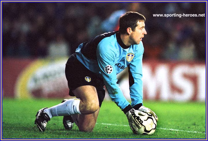 Với sự xuất sắc trong những năm tháng thi đấu trong màu áo Crystal Palace, Leeds Utd và Everton, Nigel Martyn luôn được biết đến là một trong những thủ thành xuất sắc mọi thời đại của giải bóng đá danh giá nhất tại nước Anh. Ảnh: Sportingheroes.