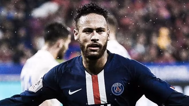 Theo Le10Sport, ý tưởng gia hạn hợp đồng với Neymar xuất phát từ Chủ tịch Al-Khelaifi, và được GĐTT Leonardo triển khai. Neymar vừa trở lại thi đấu sau thời gian chấn thương. Ngôi sao người Brazil ghi bàn trong 2 trận thắng gần nhất của PSG với cùng tỷ số 1-0, trước Strasbourg và Lyon.