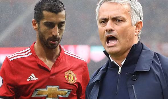 Jose Mourinho thất vọng với sự sa sút của Mkhitaryan nên sẵn sàng bán tiền vệ người Armenia để mời Mesut Ozil về Old Trafford.