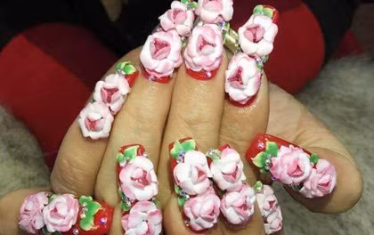 Bên cạnh đó, rất nhiều nickname tranh thủ chia sẻ những bức bộ nail độc đáo của mình trong dịp Tết.