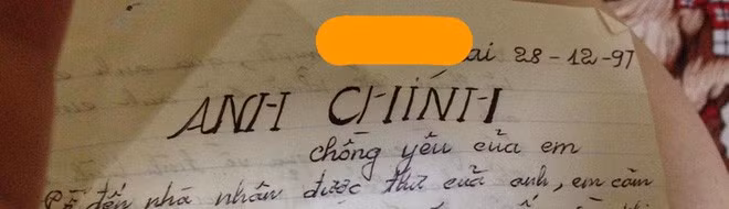 Mới đây, một cô con gái đã tìm thấy bảy lá thư tình của bố mẹ từ cách đây hơn 20 năm trước. Đọc những dòng tình cảm chan chứa, cô cảm thấy quá ngỡ ngàng.