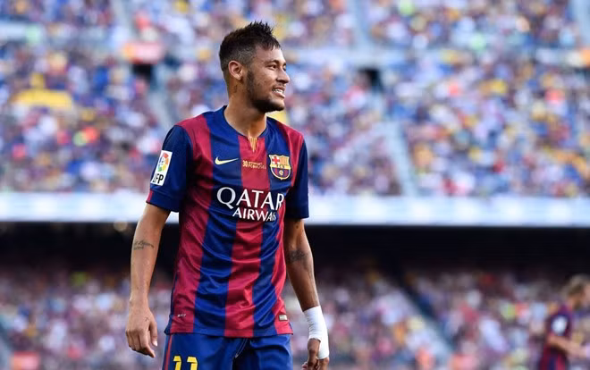 Neymar cho thấy mình xứng đáng là cầu thủ tiếp quản vai trò dẫn dắt hàng công Barcelona trong tương lai. Từ đầu mùa, Neymar ghi 14 bàn thắng, qua đó góp phần giúp gã khổng lồ xứ Catalan dẫn đầu bảng xếp hạng La Liga mùa này.