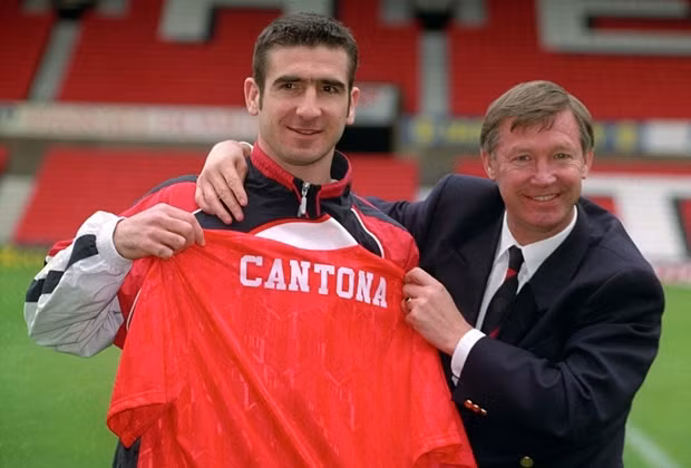 1,2 triệu bảng là một số tiền lớn vào năm 1992. Nhưng đó là số tiền mà Alex Ferguson bỏ ra để mang Eric Cantona về sân Old Trafford. Thương vụ này đã gây sốc cho bóng đá Anh bởi Man United và Leeds United khi đó là 2 đội bóng không đội trời chung.