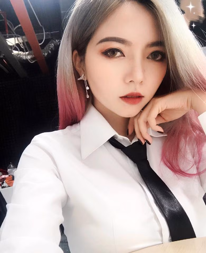 Ohsusu còn được nhiều người hâm mộ khi sở hữu kỹ năng thao tác game thuộc hàng thượng thừa, không thua kém bất kỳ một ai.