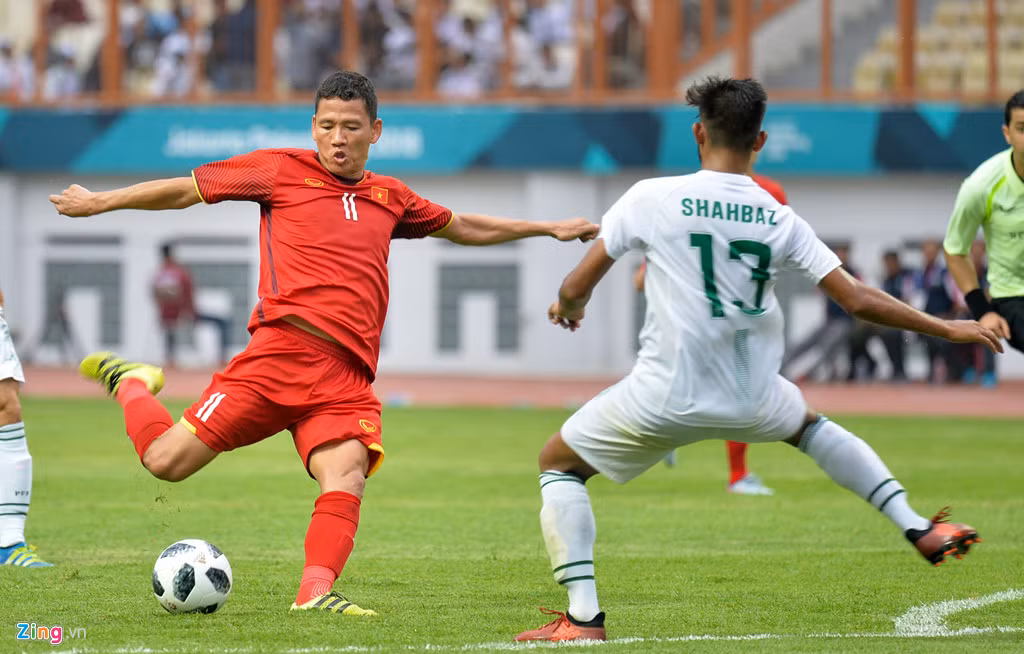 Thang de Nepal, Olympic Viet Nam vuot qua vong bang Asiad 18-Hinh-9