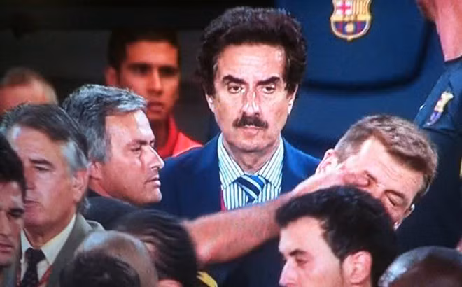 Tháng 10/2011: Thêm một án phạt nữa xảy ra với Jose Mourinho lần này diễn ra trong trận Siêu cúp Tây Ban Nha khi vị thuyền trưởng của Real Madrid có hành động móc mắt trợ lý HLV Tito Vilanova của Barcelona. Kết quả là "Người đặc biệt" bị treo quyền chỉ đạo 2 trận.