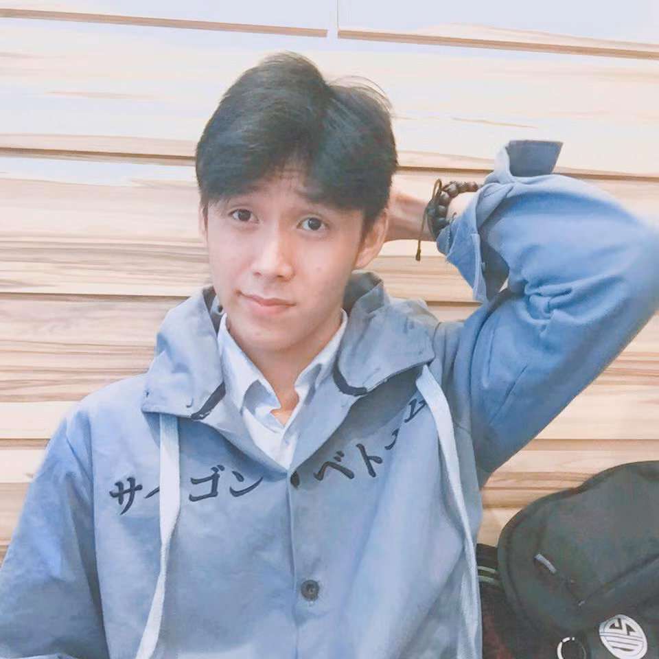 Mê ca hát song Minh Phát cho biết mình chỉ xem sở thích này như một đam mê, nghề nghiệp của cậu bạn muốn theo đuổi trong tương lai là một bác sĩ thú y.