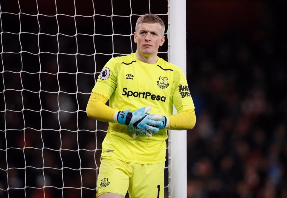 Mourinho và các cộng sự khá ấn tượng trước phong độ của thủ thành người Anh - Jordan Pickford kể từ ngày anh chuyển đến Everton.