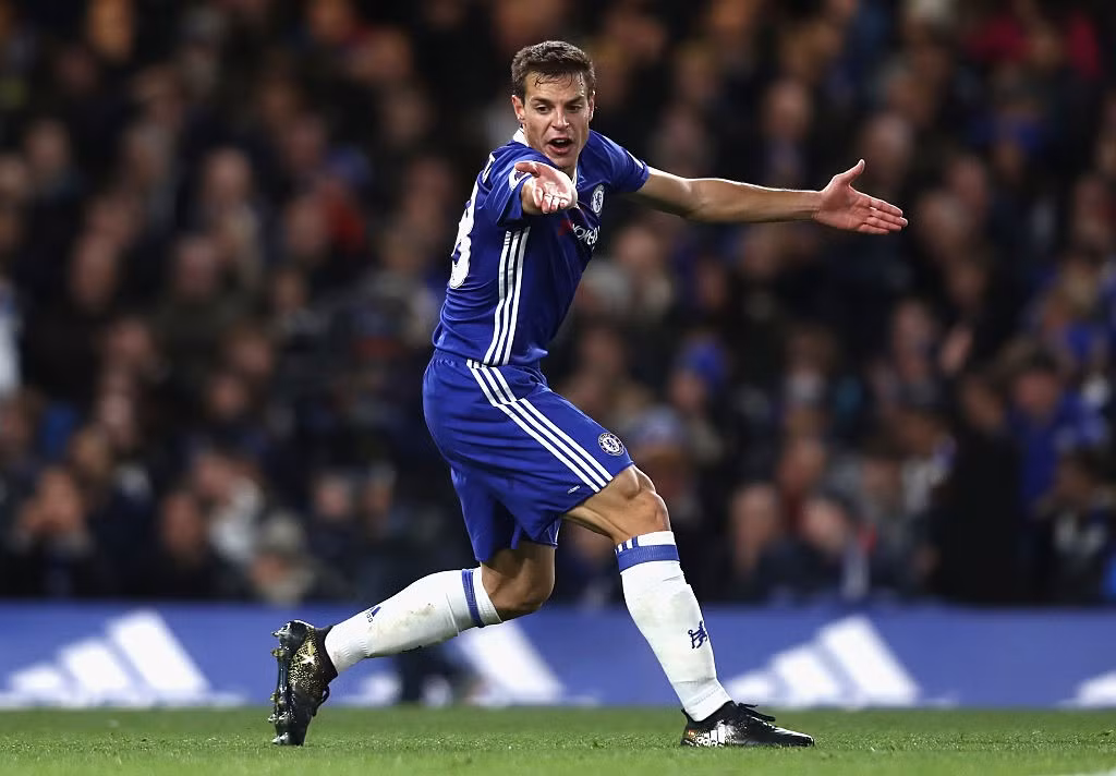 Cesar Azpilicueta là cầu thủ chạm bóng nhiều nhất trong trận thắng của Chelsea trước Everton với 109 lần.