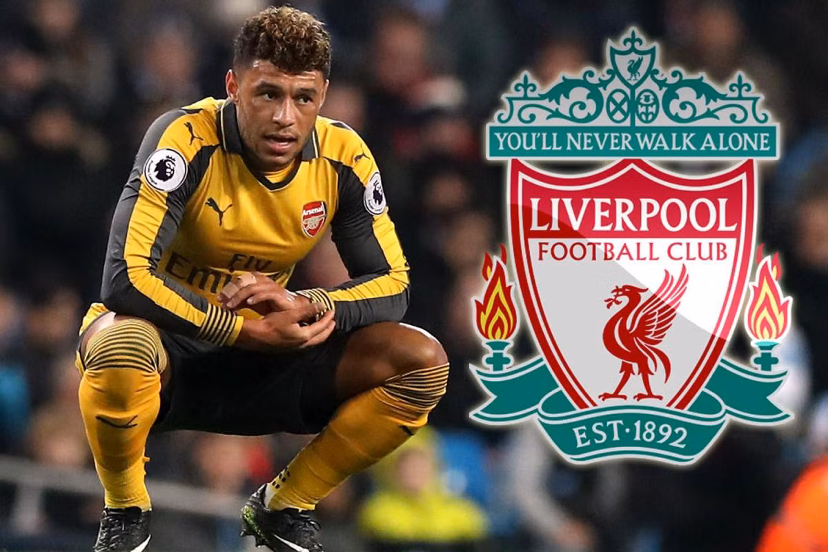 Arsenal ra giá Chamberlain: Liverpool đã biết chính xác cần chi ra bao nhiêu để kéo được Alex Oxlade Chamberlain khỏi Arsenal, khi đội chủ sân Emirates ra giá 28 triệu euro. Chelsea cũng nhảy vào cuộc đua này.