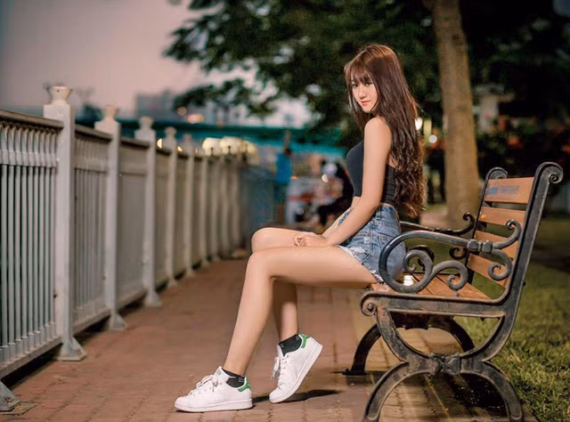 Thân hình cao ráo và thon thả của hot girl Sài thành Bảo Quỳnh.