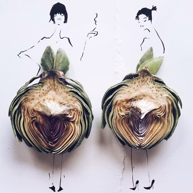 Váy đầm dạ hội được thiết kế từ một nửa bông atisô.