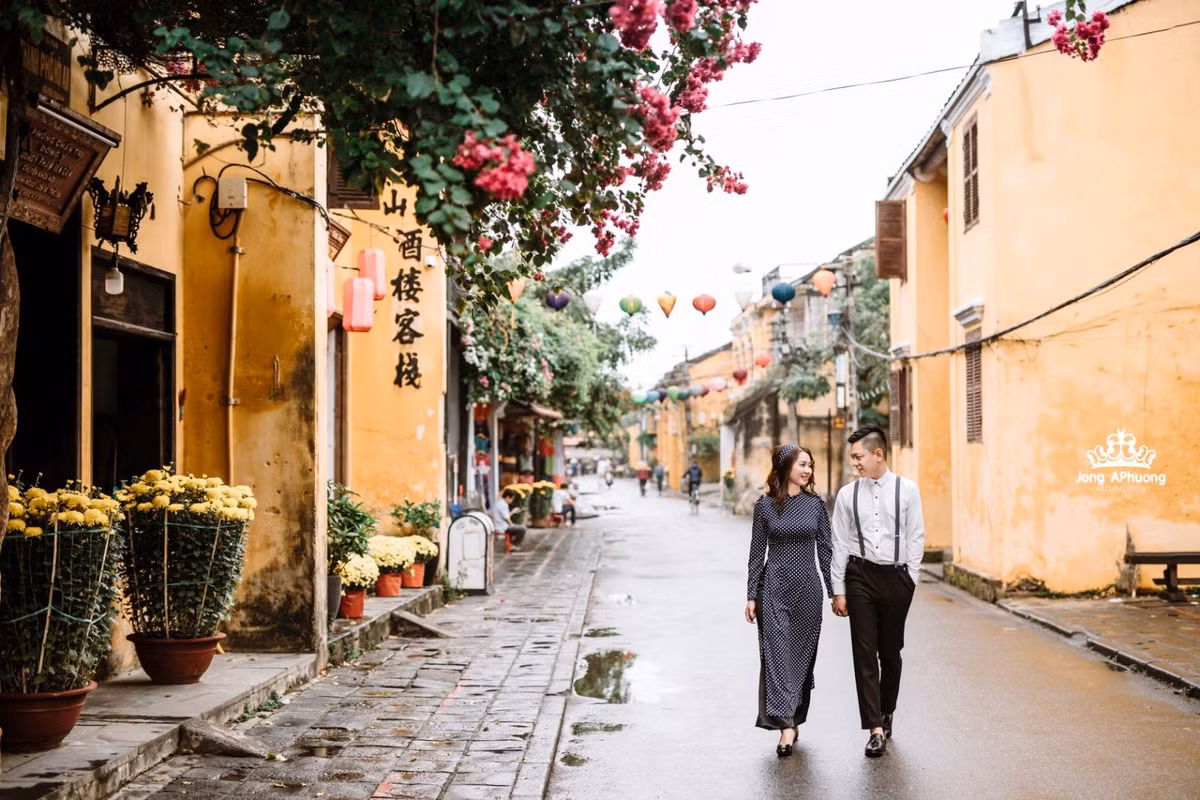 Sự yên bình của Hội An chính là điểm quyến rũ với các cặp đôi ngày lễ tình nhân.