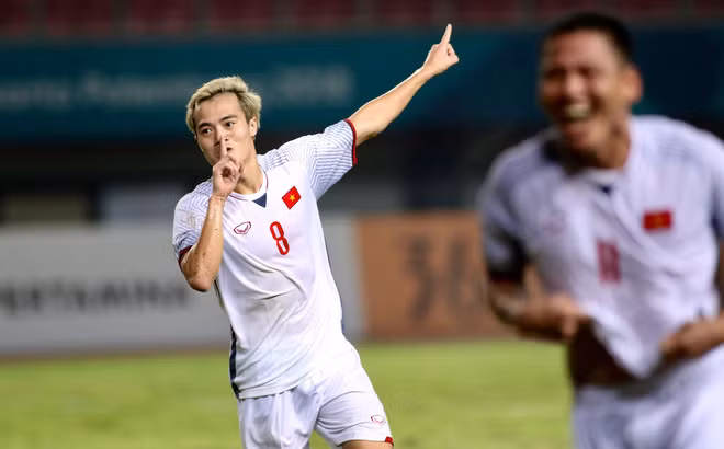 Khởi tranh vào tháng 1/2019, Asian Cup sẽ chào đón sự trở lại của những cái tên nổi bật như Trần Minh Vương, Nguyễn Thành Chung, Huỳnh Tấn Sinh, Ngô Tùng Quốc, Đinh Thanh Bình và Phan Thanh Hậu. Như vậy, Văn Toàn sẽ có rất nhiều những đối tác đến từ CLB HAGL.