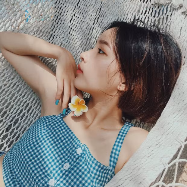 Tuy nhiên, ưu tiên hàng đầu của cô nữ sinh ĐH Công Nghiệp TP HCM này đó vẫn là học hành để tích lũy, trau dồi thêm kiến thức khi còn ngồi trên ghế giảng đường. Còn việc chụp ảnh là sở thích và giúp Thảo My có thể thêm chút kinh tế lo cho cuộc sống và học tập.