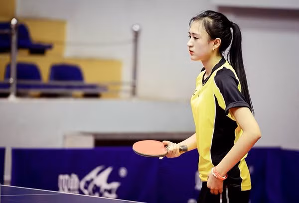Phương Thảo học bóng bàn từ năm lớp 6 tại Nhà thi đấu thành phố Hà Giang từ gợi ý của bố. Bố cô chơi bóng bàn rất cừ nên rủ con gái học cùng.