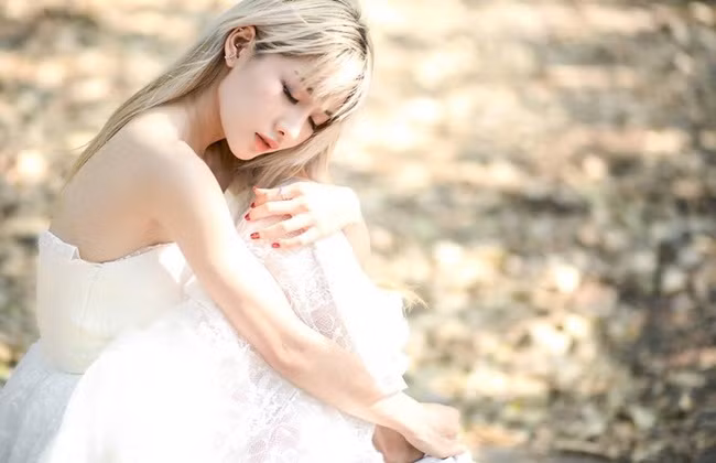 Tuy nhiên, nổi tiếng luôn đi kèm với điều tiếng, tai tiếng. Lookgade Chadaporn cũng giống như bao hot girl khác vướng phải nhiều lời đồn không hay.