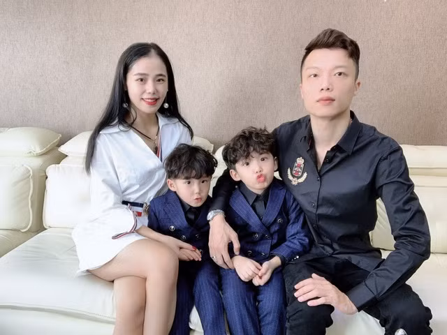 Ngay khi khởi đầu làm kênh Youtube, Hương Ly không nghĩ có ngày hôm nay. Lúc đó, nghĩ chỉ làm cho vui nhưng may mắn được mọi người yêu thương nên hot girl cover này bỗng nổi tiếng.