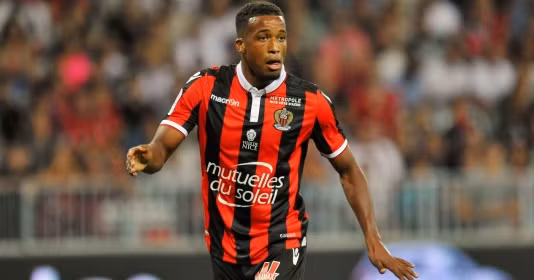 West Ham đang theo đuổi mục tiêu Alassane Plea của OGC Nice, với mức giá được cho không dưới 25 triệu bảng Anh.