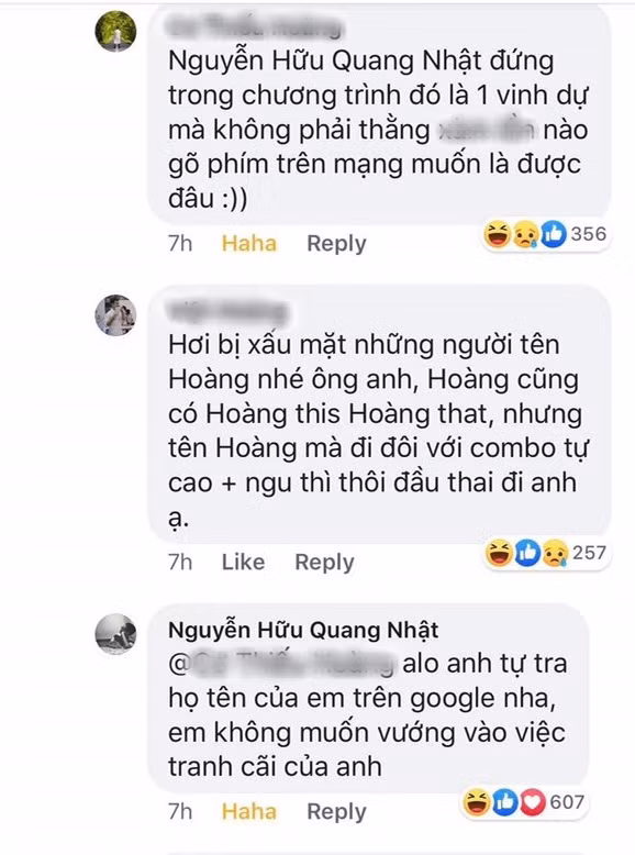 Trước bình luận có phần bất lịch sự của C.T.H, Quang Nhật đã nhẹ nhàng để lại dòng phản hồi kèm theo link bài báo viết về mình. Sau một hồi phản ứng gay gắt, C.T.H chỉ biết "cứng họng" khi thấy link bài viết từ Quang Nhật.