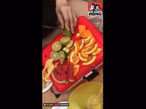 Cụ thể nickname Hà Linh Hoàng cho biết: "Thực sự mình rất ái ngại về rượu hoa quả này. Vì nhìn vào tưởng dễ nhưng phân tích ra thì chúng gồm có rượu, nước ngọt có gas, hoa quả và nếu không pha đúng thành phần thì sẽ dẫn đến việc ngộ độc, nguy hiểm cho sức khỏe".