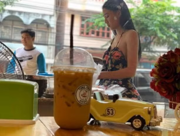Điểm chung của các cô nàng xinh đẹp bán mỳ này đó là công việc kinh doanh của họ rất thuận lợi khi kể từ sau khi nổi tiếng.
