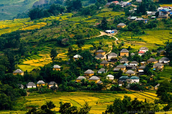Lên Y Tý vào một ngày mưa đầu tháng 9, những con đường nơi đây vốn đã xa xôi nay lại khó đi hơn rất nhiều, bởi đất đá từ trên núi có thể sạt lở bất cứ lúc nào sau những trận mưa lớn thời gian qua.