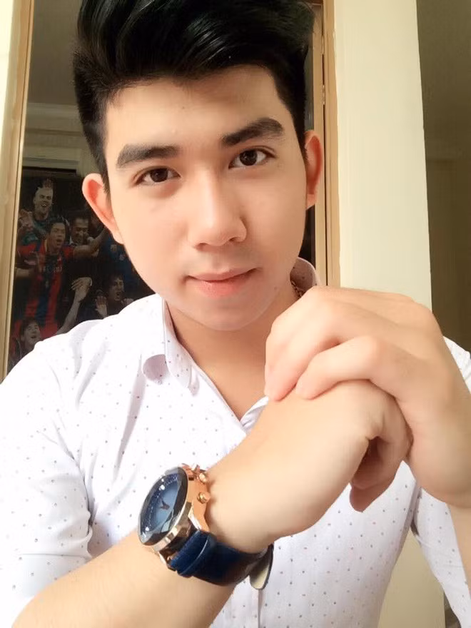 Từng rất thần tượng Đức Phúc, Hồng Phúc lấy hình ảnh của chàng ca sĩ cưng của Mỹ Tâm để làm động lực giảm cân để có 1 ngoại hình đẹp đứng trên sân khấu trong các cuộc thi lớn sắp tới.