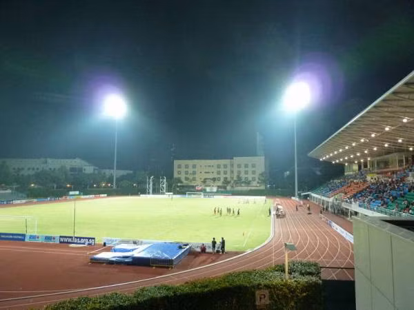 Hệ thống ánh sáng của Bishan cũng được BTC Sea Games 28 thay mới hoàn toàn.