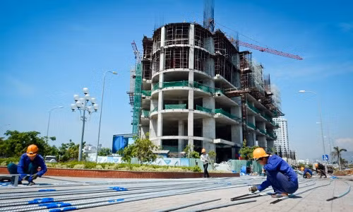 Cao ốc của đại gia Lê Thanh Thản bị đề nghị dừng xây Cao oc cua dai gia Le Thanh Than bi de nghi dung xay