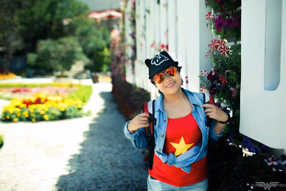 Ngoài ra, du khách còn được chiêm ngưỡng tạo hình vòng cung độc đáo của vườn Le Jardin, được vui chơi thỏa thích với khu vui chơi giải trí trong nhà lớn nhất Việt Nam - Fantasy Park. Ảnh: Paul Nguyễn.