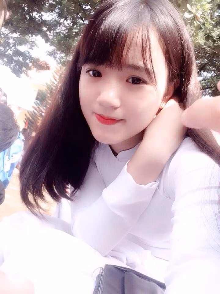 Theo nhiều người nhận xét, dù mới chỉ 18 tuổi nhưng Ngọc Khánh đã sở hữu thân hình khá đầy đặn.