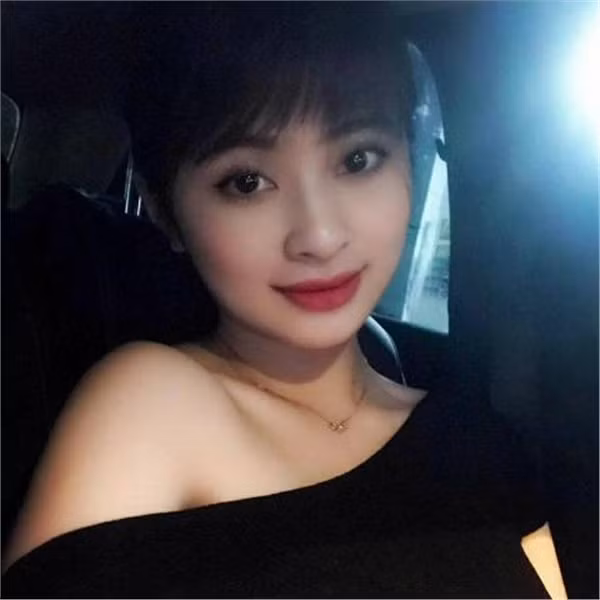Hang loat hot girl vuong thi phi: Khong lo clip nong thi buon ma tuy-Hinh-2