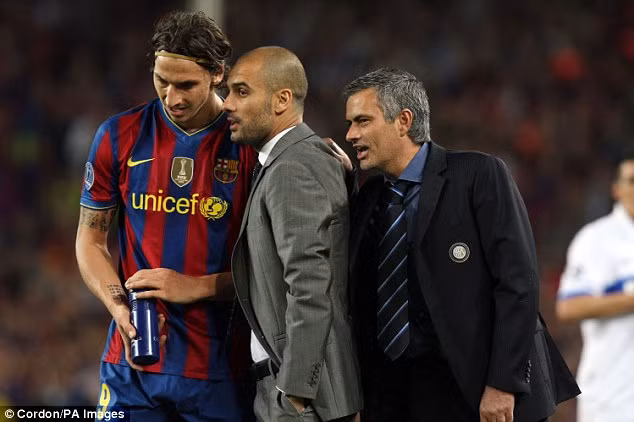 Không còn gì để nghi ngờ nữa, Pep Guardiola chính là khắc tinh số 1 của Mourinho cả trên mặt thành tích lẫn độ nổi tiếng. Lịch sử đối đầu đã chứng kiến 17 lần họ gặp nhau. Trong đó Pep thắng 8 lần, còn Jose chỉ 3 lần hưởng trọn niềm vui.