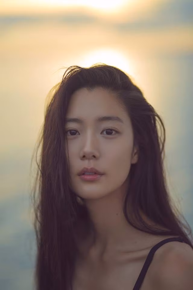 Clara Lee mang hai dòng máu: Thụy Sĩ và Hàn Quốc.