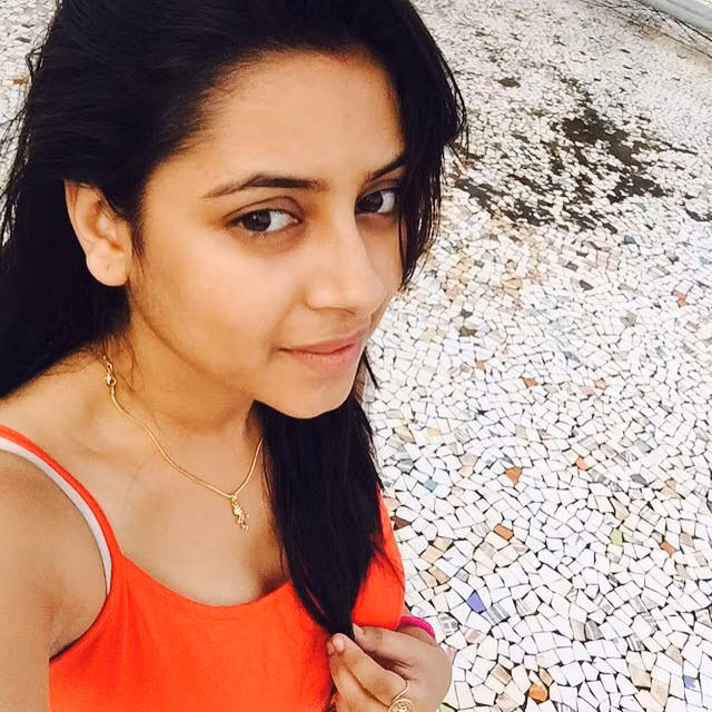 Những bức ảnh nhợt nhạt của Pratyusha Banerjee mới được cô đăng tải trên trang cá nhân gần đây.