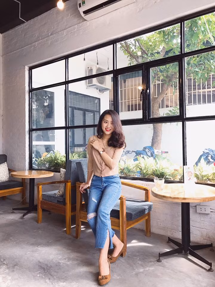Cùng ngắm những hình ảnh của cô nàng 10X Nghệ An dù chiều cao khiêm tốn nhưng vẫn "đốn tim" dân mạng. Ảnh trong bài: FBNV.