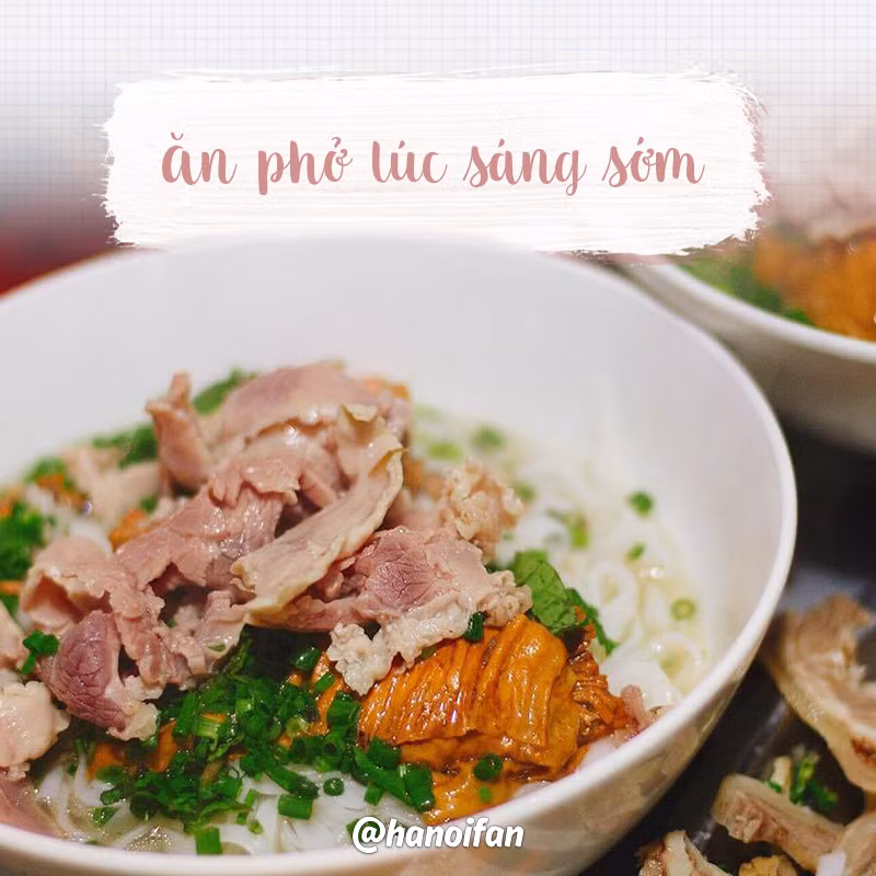 Hà Nội là điểm đến quen thuộc với không chỉ khách nước ngoài mà còn cả người dân trong nước thời gian qua. Ở Thủ đô ngàn năm văn hiến, văn hóa ẩm thực cũng là một nét tinh hoa vì vậy giới trẻ Hà thành mới đây đã giới thiệu với bạn bè 4 phương những món ăn đầy nghệ thuật và mang đậm âm hưởng.