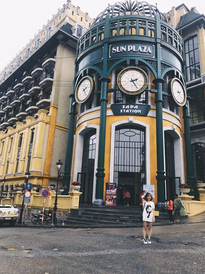 Theo nhiều người, tòa nhà mới ở Sapa này chính là điểm check-in cực mới mang hơi hướng trời Tây.