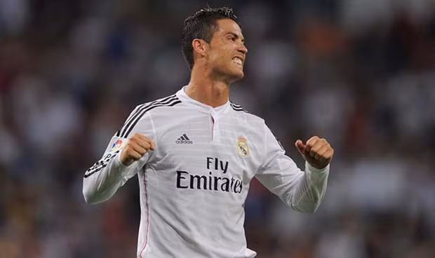 Mặc dù được biết đến là cầu thủ có những pha sút phạt thành thương hiệu nhưng Ronaldo chỉ đứng thứ 6 trong danh sách mà Four Four Two đưa ra. Siêu sao người Bồ Đào Nha đã ghi được 9 bàn trong 108 trận, tương đương với 12 trận thì anh sẽ có 1 bàn thắng trên chấm sút phạt.
