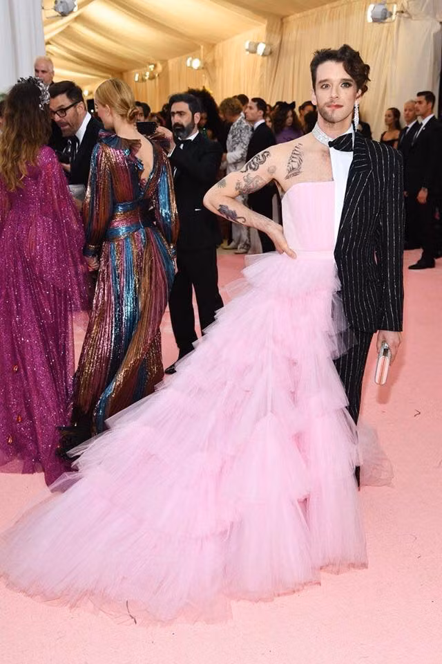 Trang phục lưỡng giới tại Met Gala 2019.