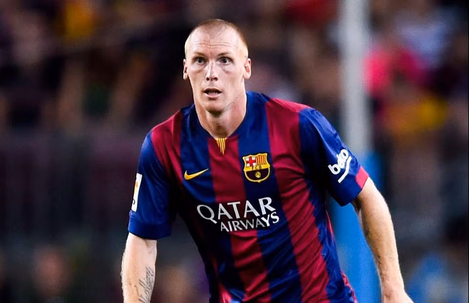 Mathieu là một trong những bản hợp đồng đầu tiên Luis Enrique mang về sân Camp Nou và anh đã không phụ lòng HLV gốc Gijon. Mathieu đã đá cặp khá ăn ý với Pique và Mascherano. Tuy nhiên tuổi tác chính là hạn chế của anh và khiến sự ảnh hưởng của mình giảm dần theo thời gian.