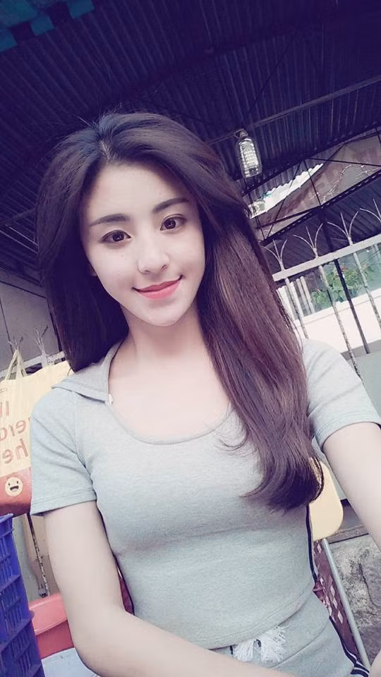 Thành viên Nammo Lammo nêu ý kiến::"Những người bán hàng khá bận, họ phải lo kiếm tiền. Nhưng việc xin chụp ảnh của họ sẽ ảnh hưởng tới họ rất nhiều và có thể là chất lượng món ăn sẽ đi xuống".