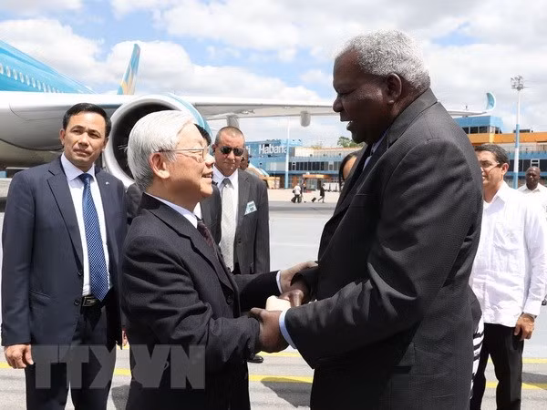 Tong Bi thu Nguyen Phu Trong da den La Habana, tham chinh thuc Cuba ​
